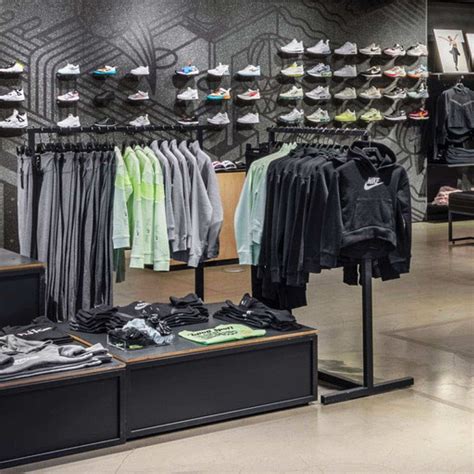 lelijke korte jurkjes van nike in toronto|Nike Men's Clothing .